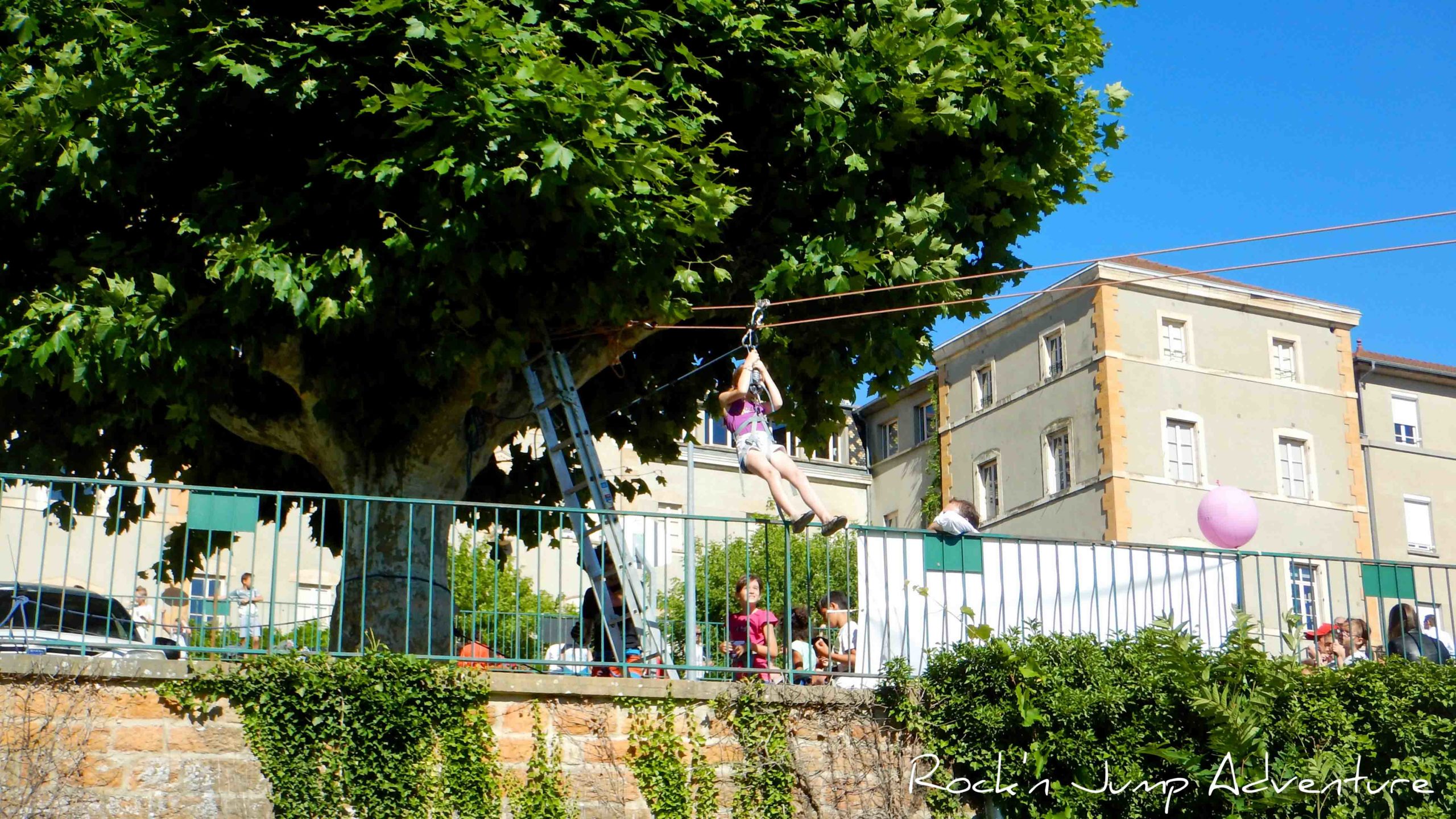 tyrolienne evenement fete ecole raid inauguration kermesse